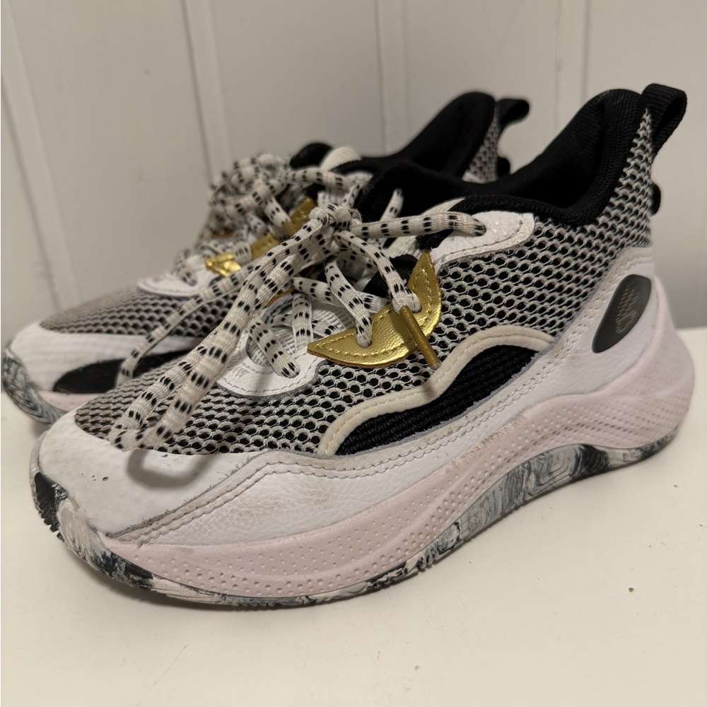Kids Curry 3Z 24 Basketball Sneakers, Size 14K